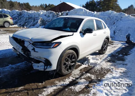 2024 Honda Hr-V Awd Sport/Awd Sport W/O Bsi z USA, uszkodzony, nr VIN 3CZRZ2H59RM738425